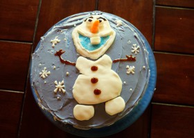 jegvarazs szulinapi torta